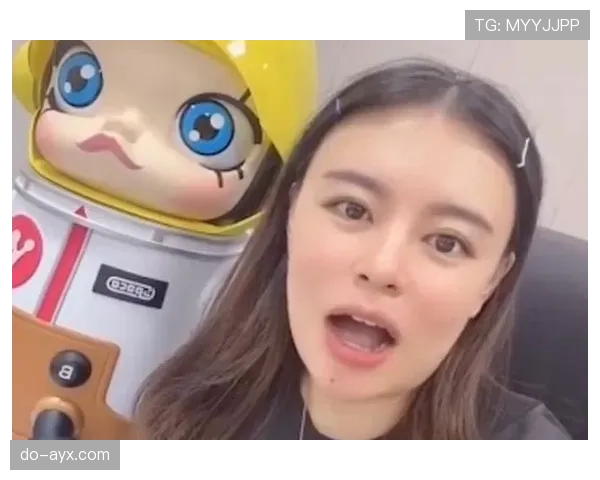 邹敬园私下吃个早餐也这么阔——我这顿顿顿都不好意思点了